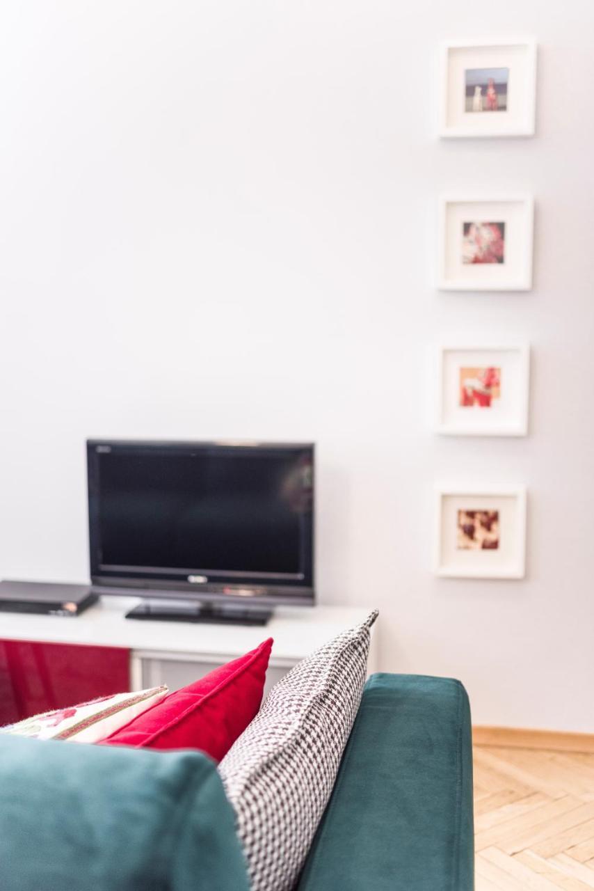 Apartament Chmielna 5 *