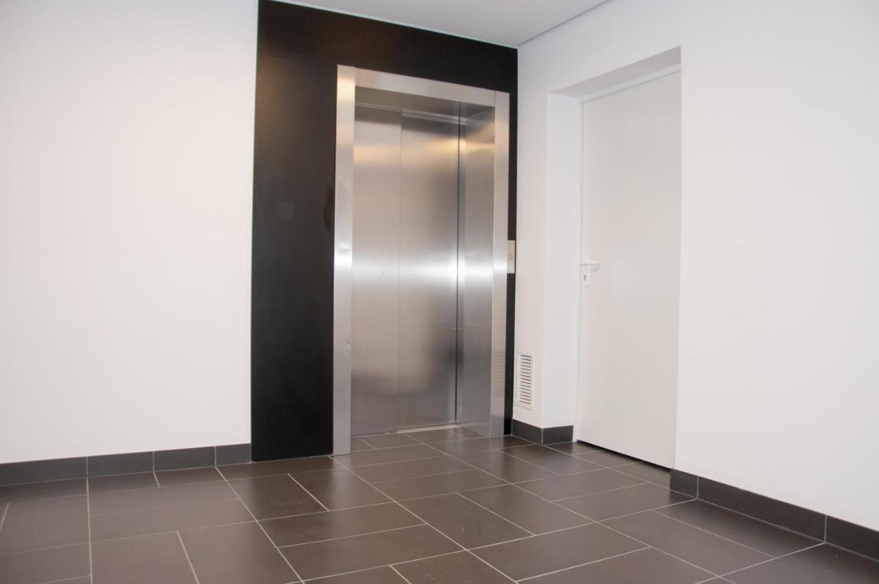 Business Magazynowa 11a Warschau