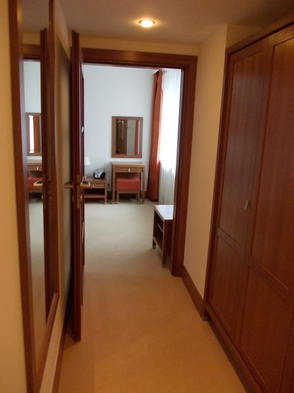 Bed & Breakfast Rezydencja Belweder Klonowa