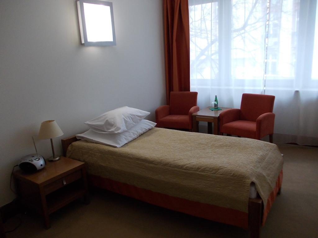 Rezydencja Belweder Klonowa 3* Warsaw