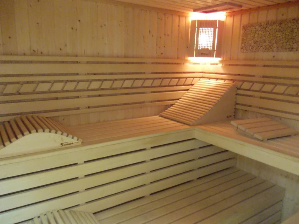Rezydencja Belweder Klonowa 3* Warsaw