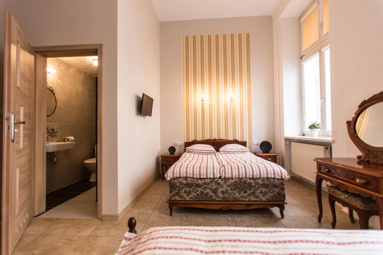 Puffa Hostel Lux *