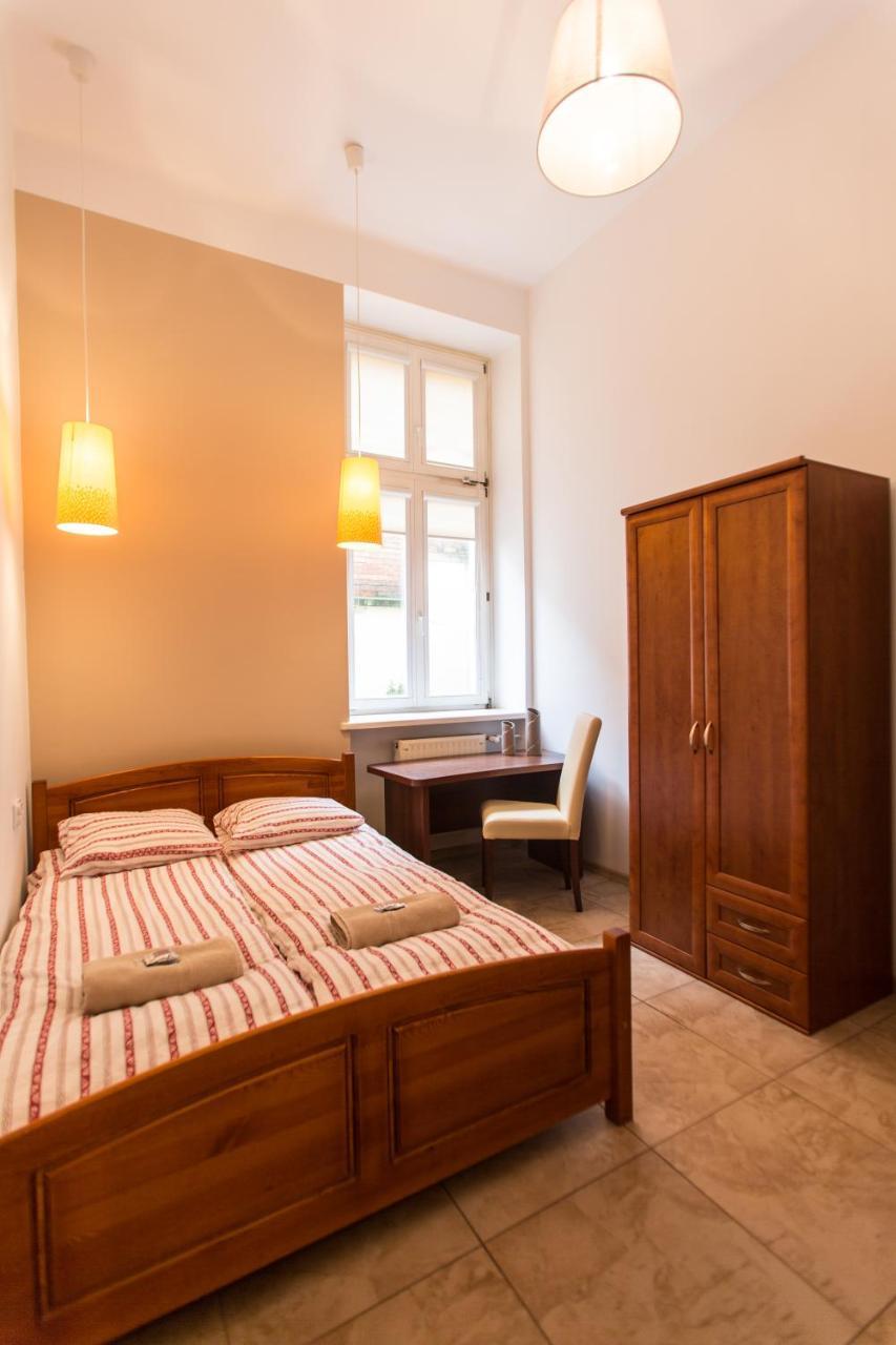 Puffa Hostel Lux *