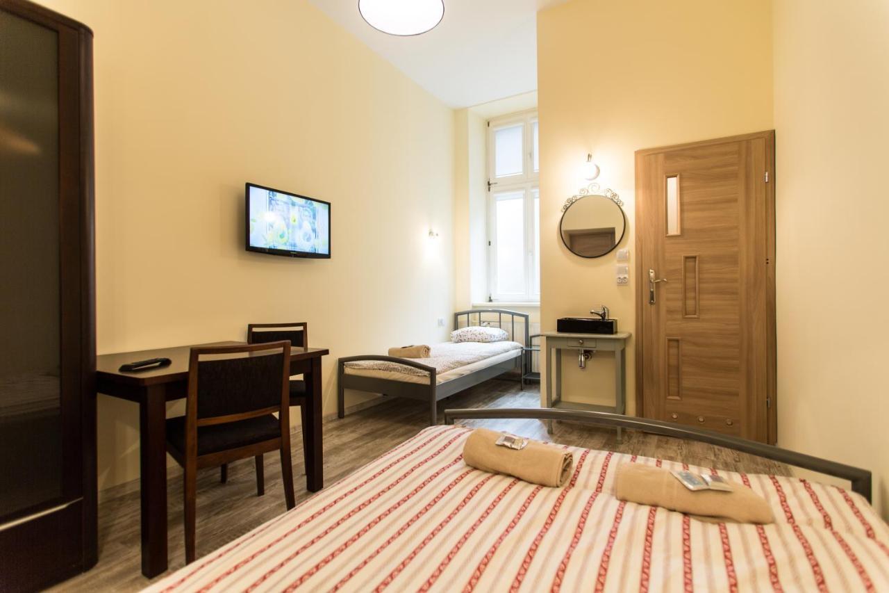 Puffa Hostel Lux * Warsaw