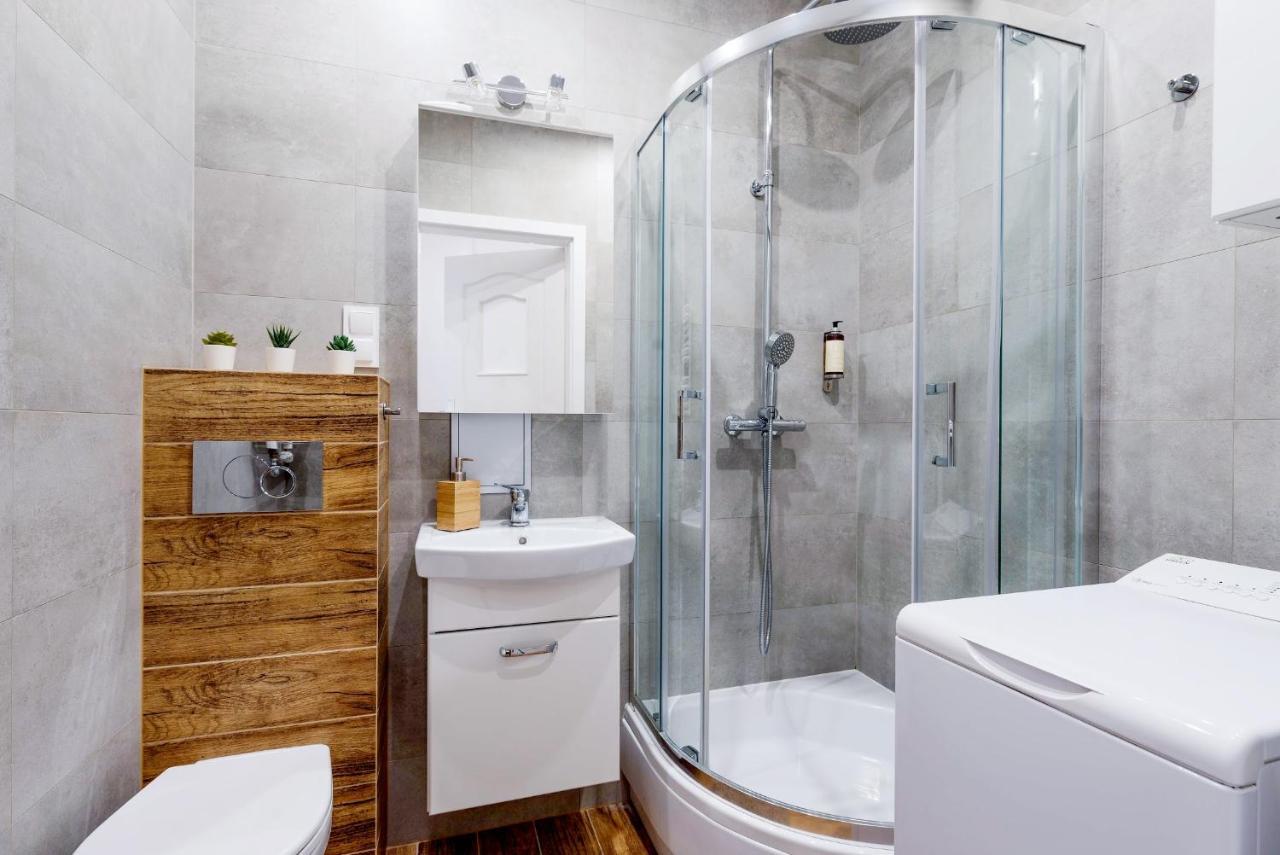 Nalevki Apartment Warsaw
