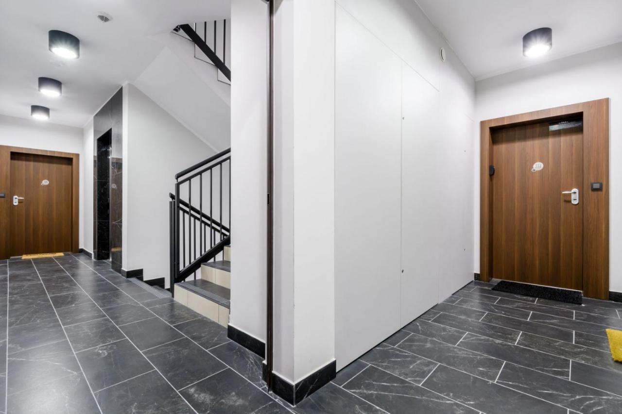 Apartment Konstruktorska P&o Serviced