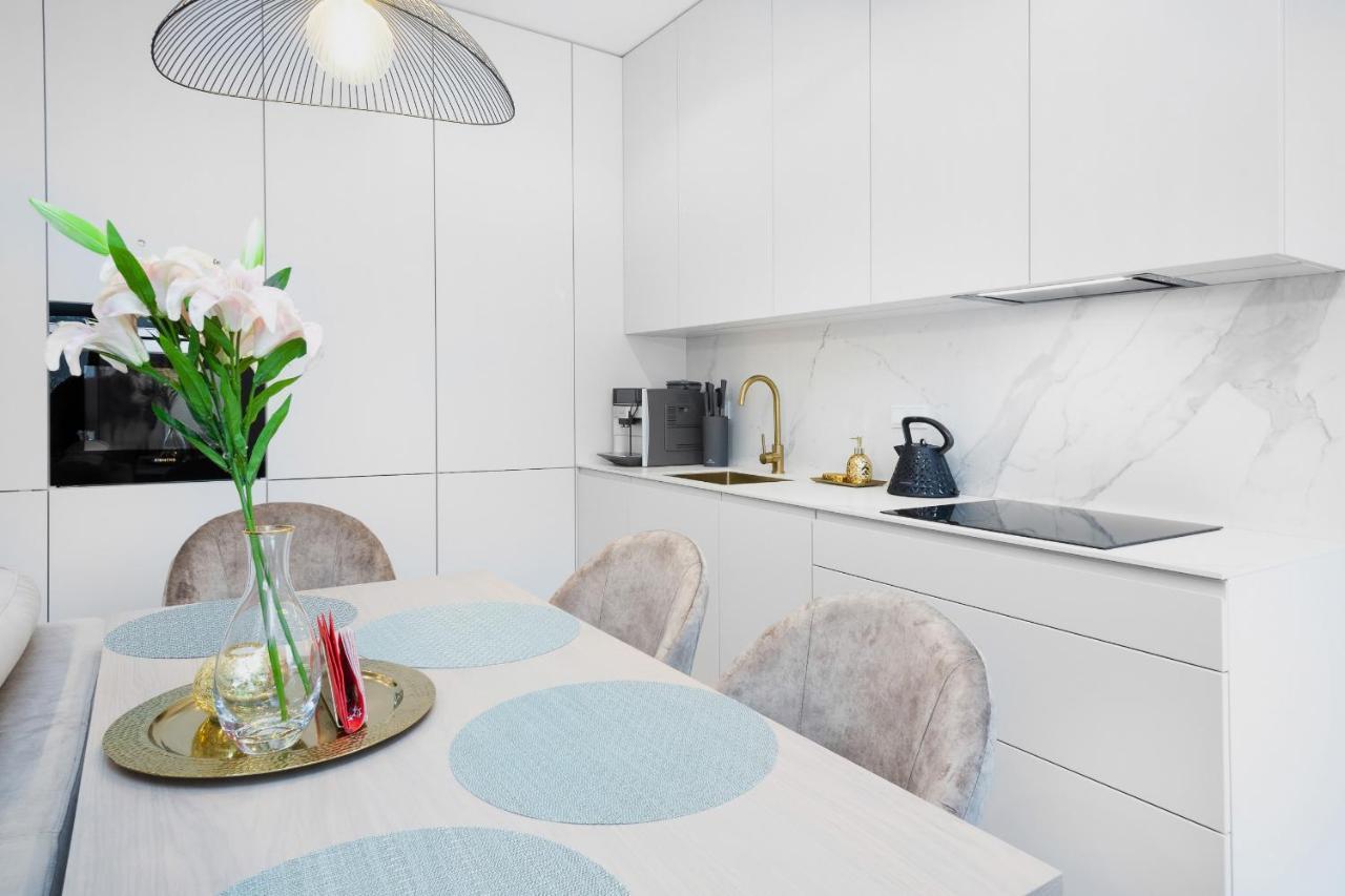 Szamocka By Renters Prestige * Warsaw