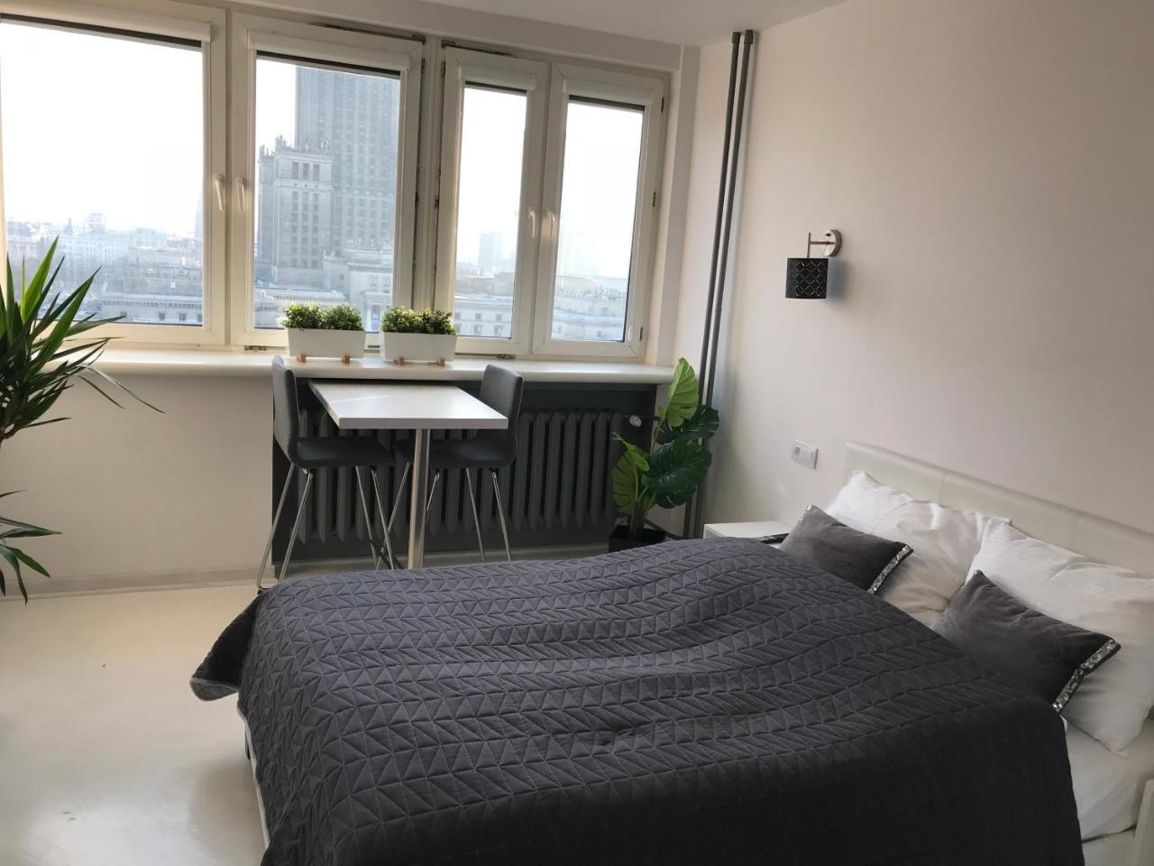 Apartment Good Time Center *