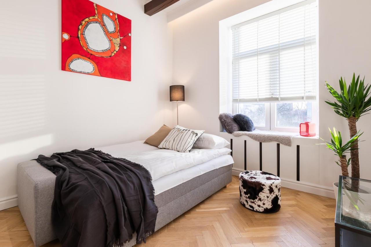 Rent Like - Wspolna 54a * Warsaw