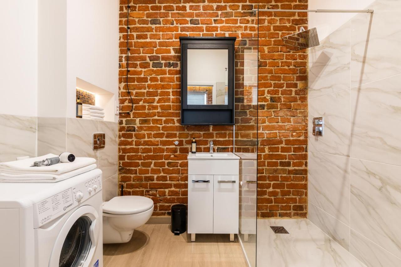 Rent Like - Wspolna 54a Apartment *