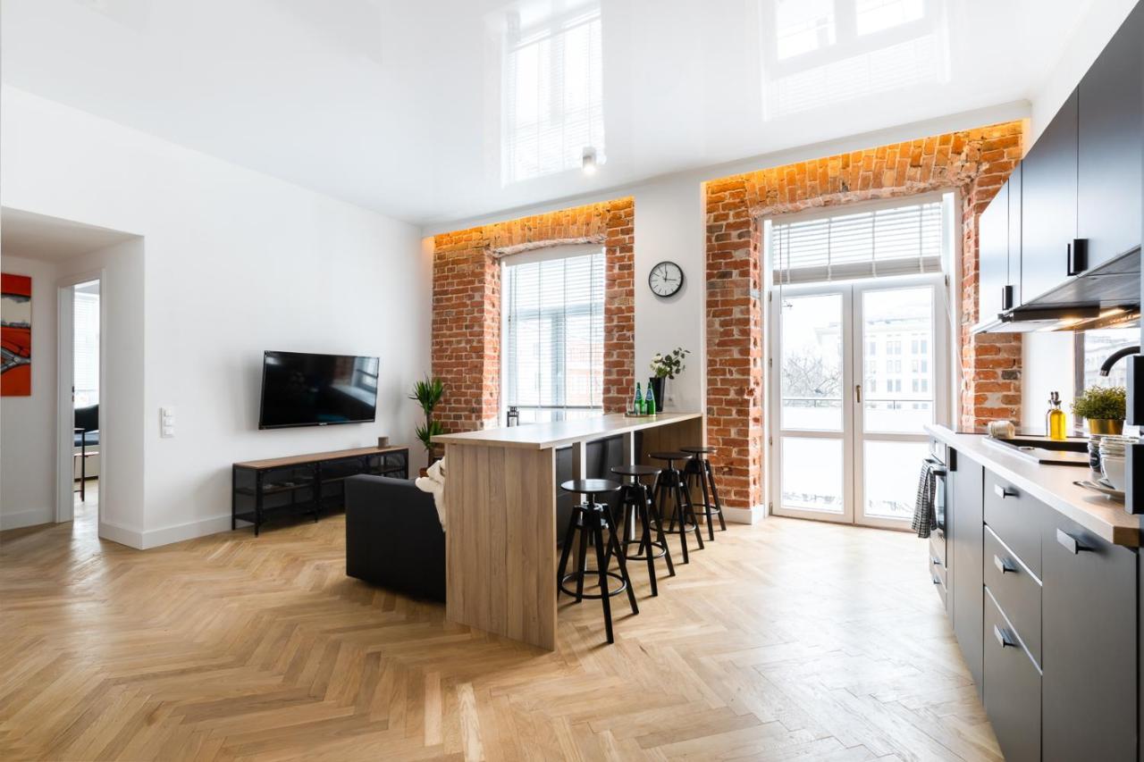 Rent Like - Wspolna 54a Apartment *