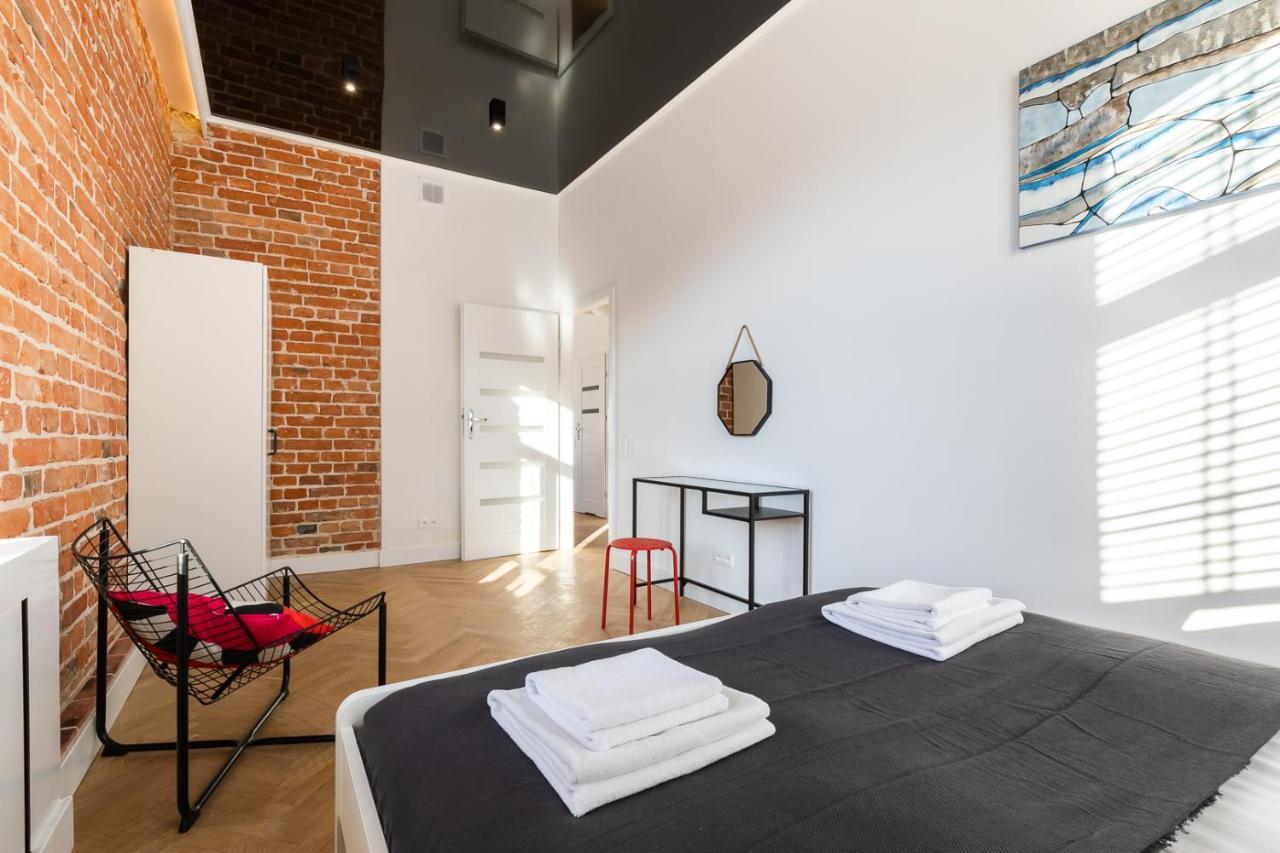 Rent Like - Wspolna 54a Apartment