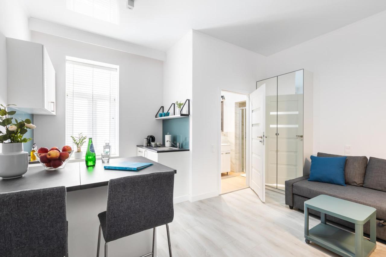 Rent Like - Wspolna 54a Apartment