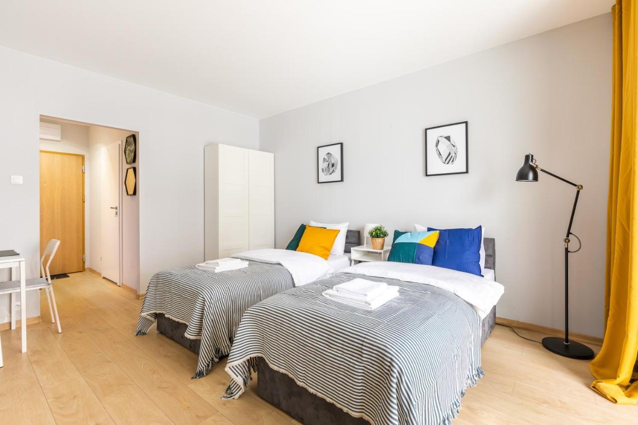 Rent Like - Jaktorowska 5 *