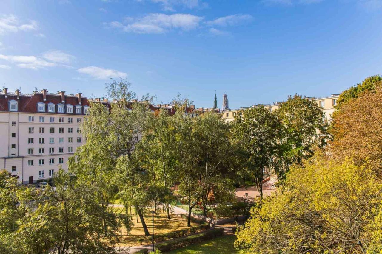 10 Stanislawa Moniuszki Apartment Warsaw