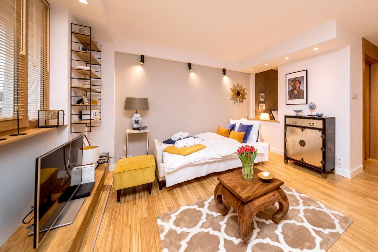 Apartment Golden With Air Condition By Your Freedom *