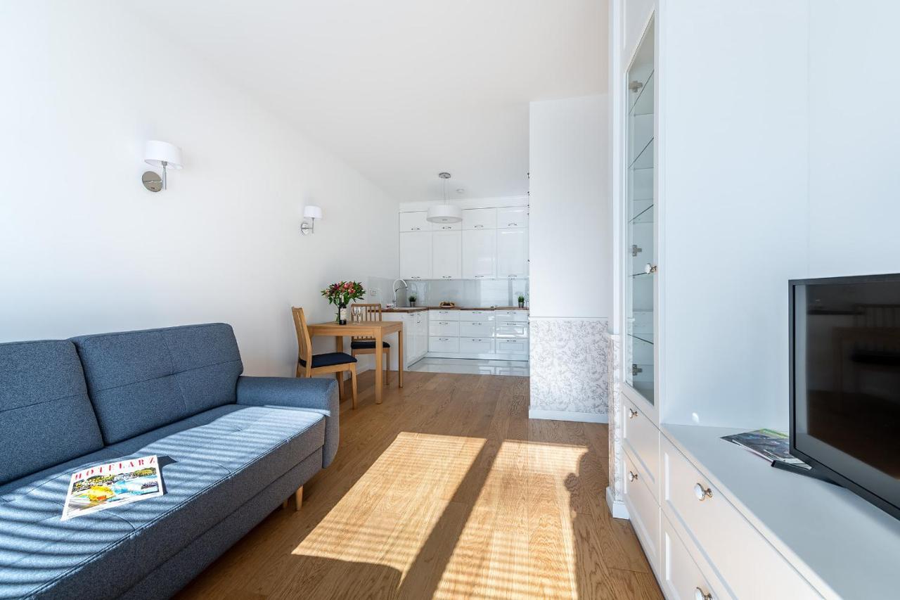 Apartment Airport Lirowa - P&o Serviced