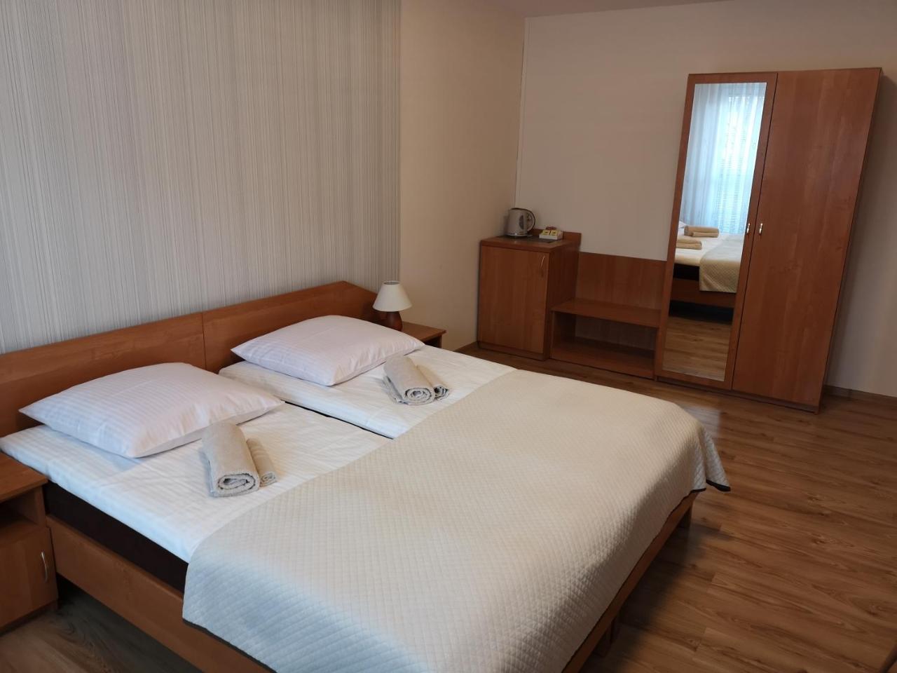 Goscinne O-es-ha Homestay *