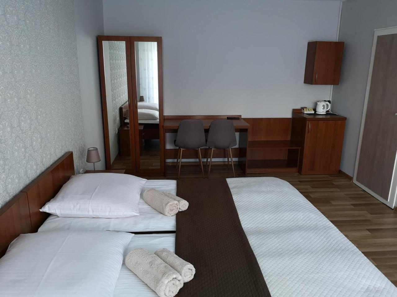 Goscinne O-es-ha Homestay Warsaw