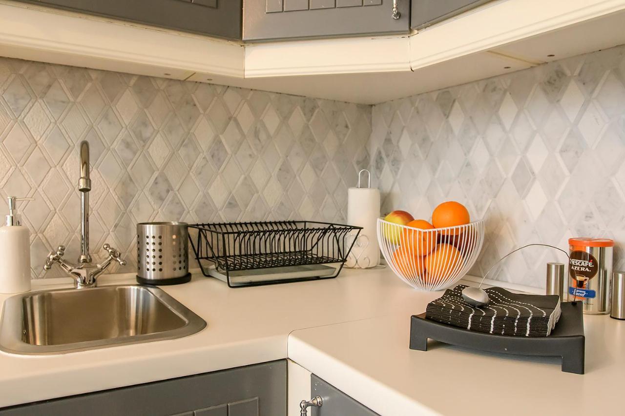 Apartment Rondo Onz Al. Jana Pawla Ii 26 *