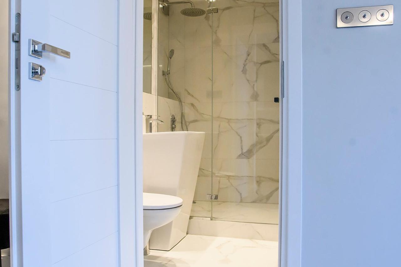 Apartment Rondo Onz Al. Jana Pawla Ii 26 *