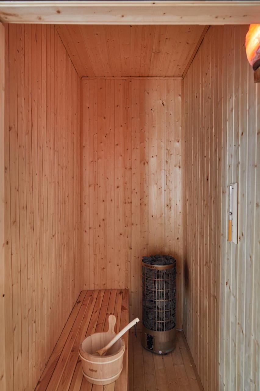 Exclusive With Gym And Sauna Apartment