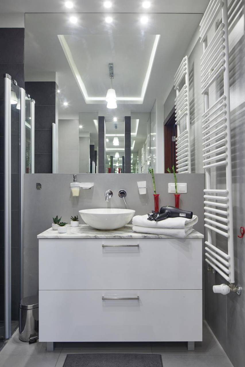 Exclusive With Gym And Sauna * Warsaw