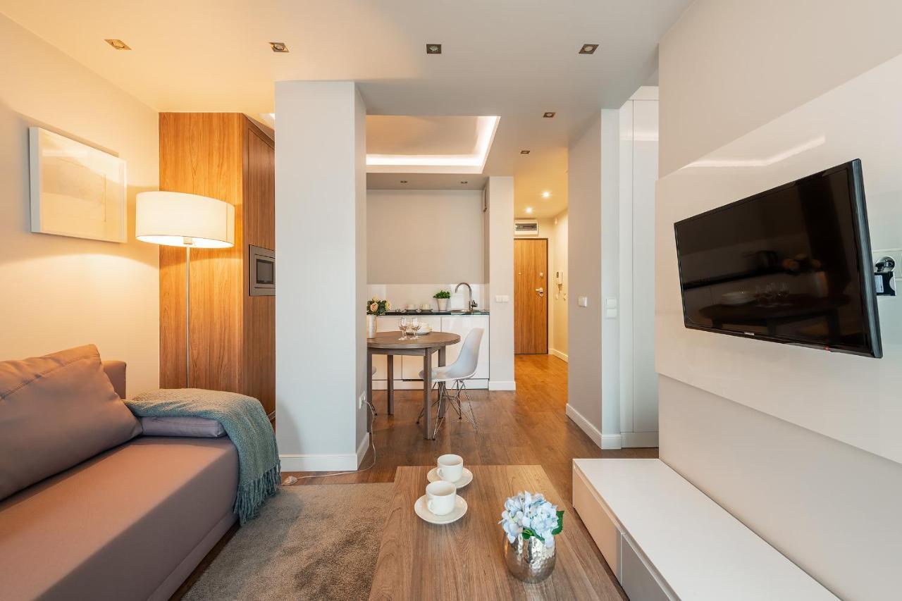 Apartment P&O Apartments Plac Europejski