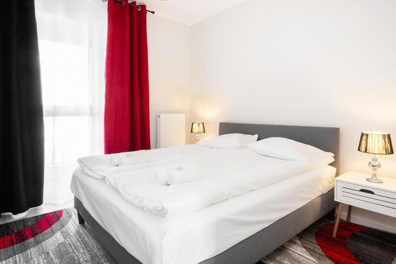Rondo Wiatraczna By Renters Apartment Warsaw