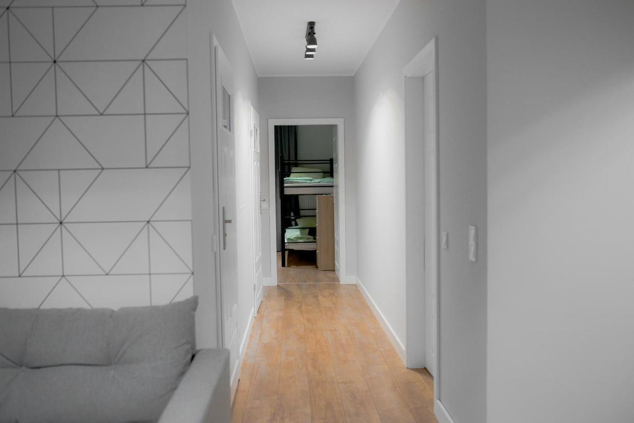 Crystal Hostel *