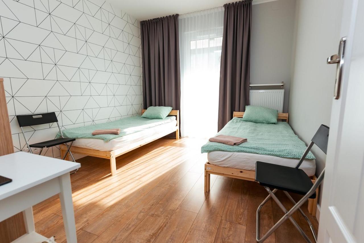 Hostel Crystal *
