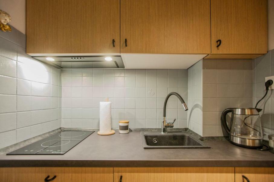 Legendary Women's Apartment *