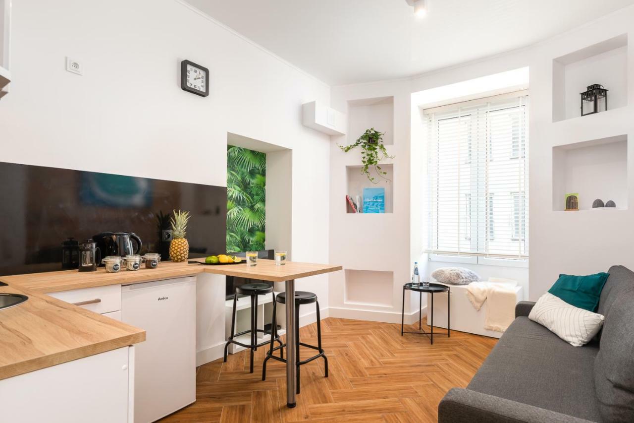 Rent Like - Wspolna 54a * Warsaw