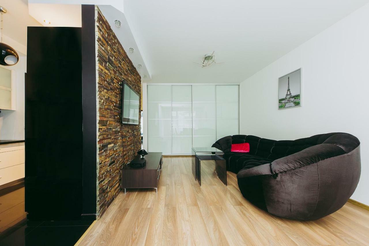 Apartment Shortstaypoland Leszczynska Warsaw