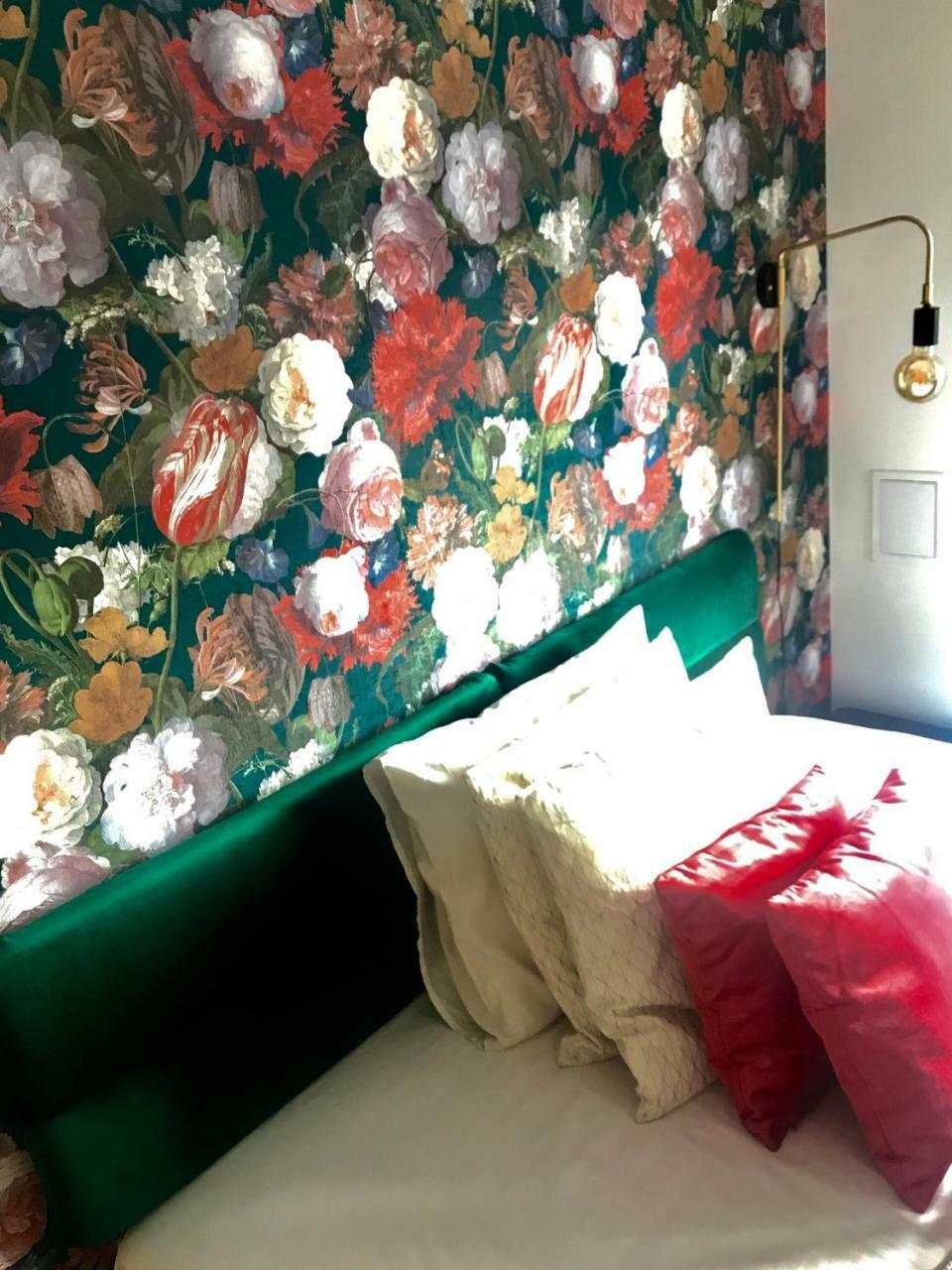 Bed & Breakfast Przystanek Mdm Bed&breakfast Warsaw