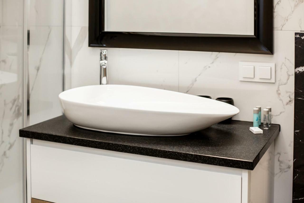 Apartamento Przyokopowa By Renters Varsóvia
