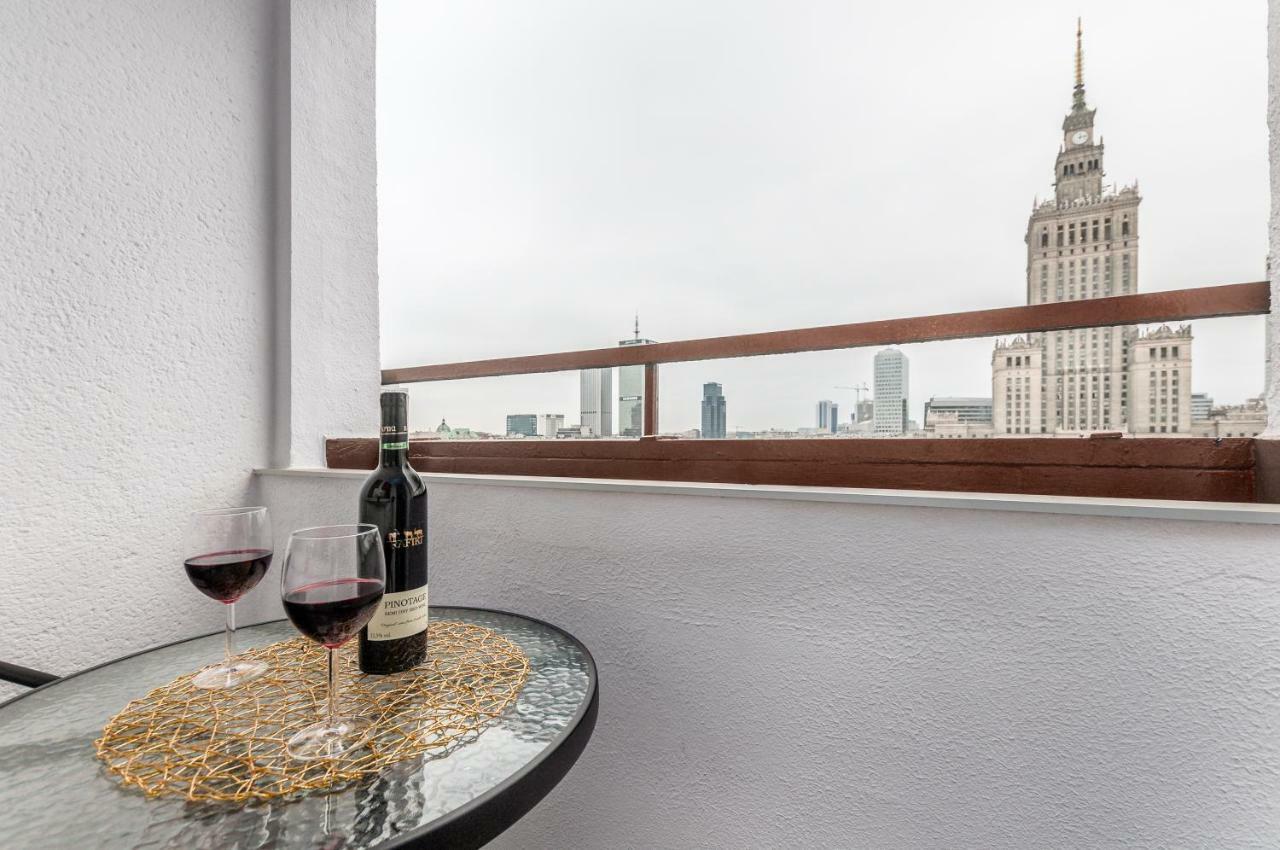 Golden By Renters Apartment Warsaw