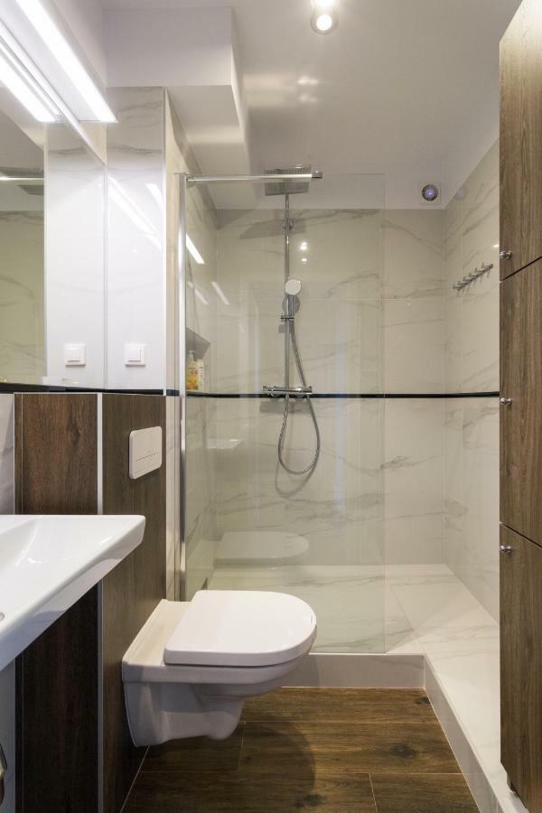 Executive 3 Bedroom By Your Freedom Apartamento Varsóvia