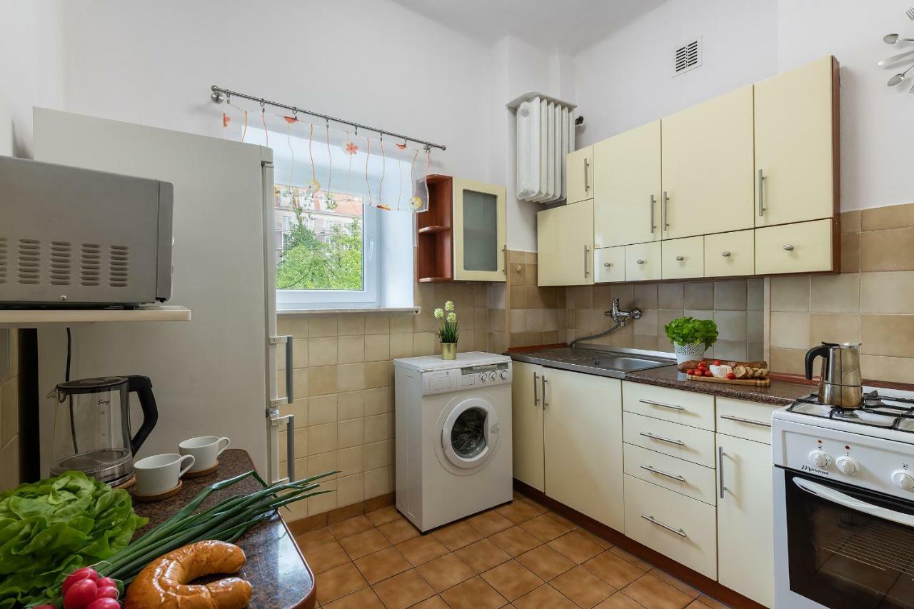 Apartment Zbawiciela Square P&o Serviced *