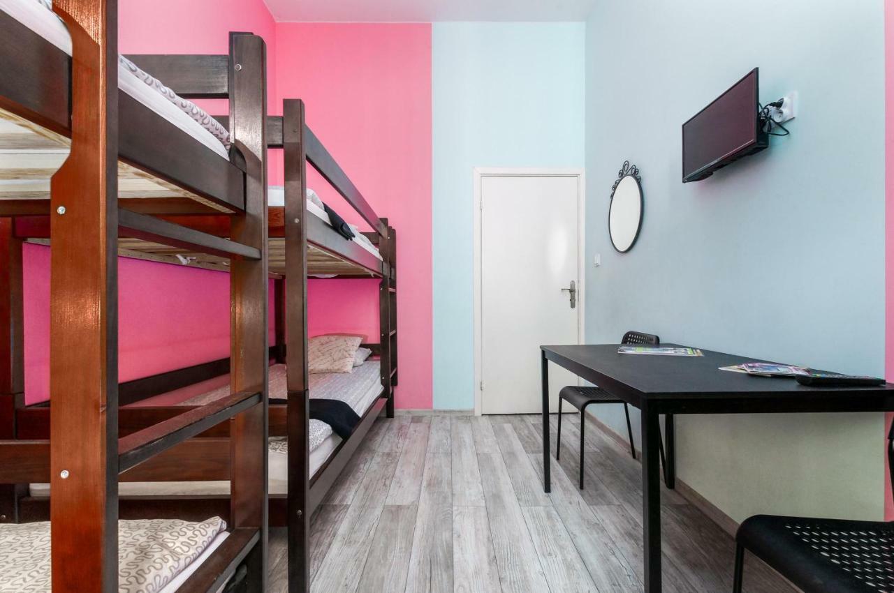 Puffa Hostel Lux * Warsaw