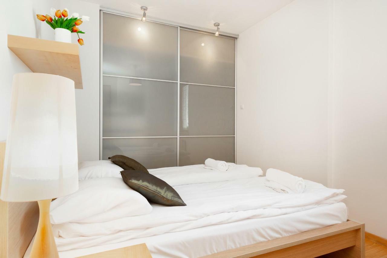 Apartment Wilanowska By Renters Warsaw