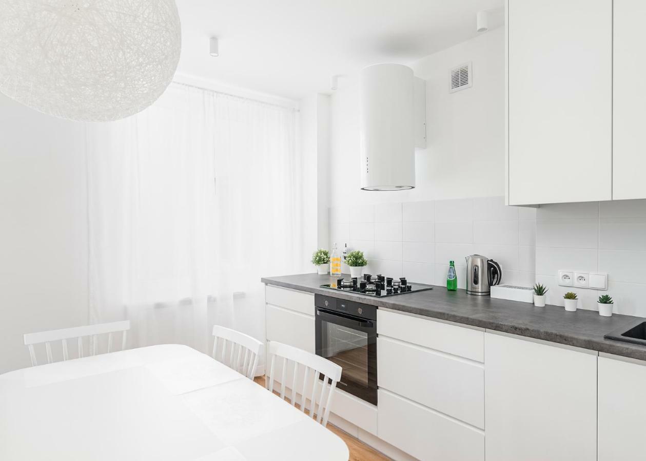 Metro Centrum Light Apartament *