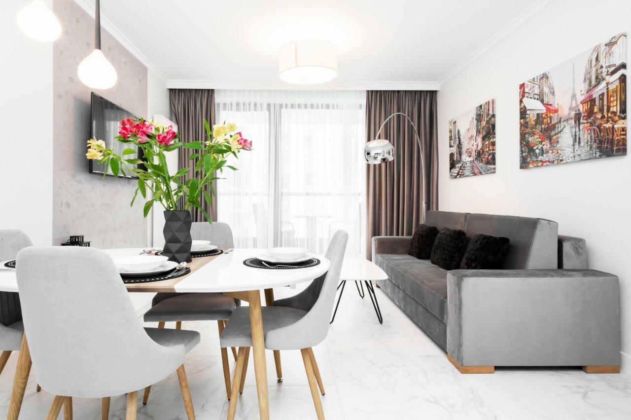 Apartment Dzielna By Renters *