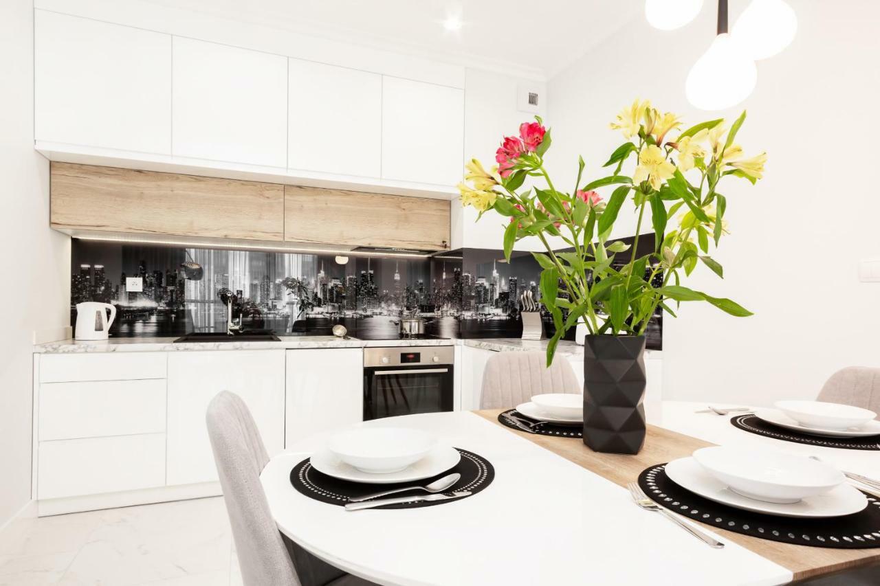 Apartment Dzielna By Renters