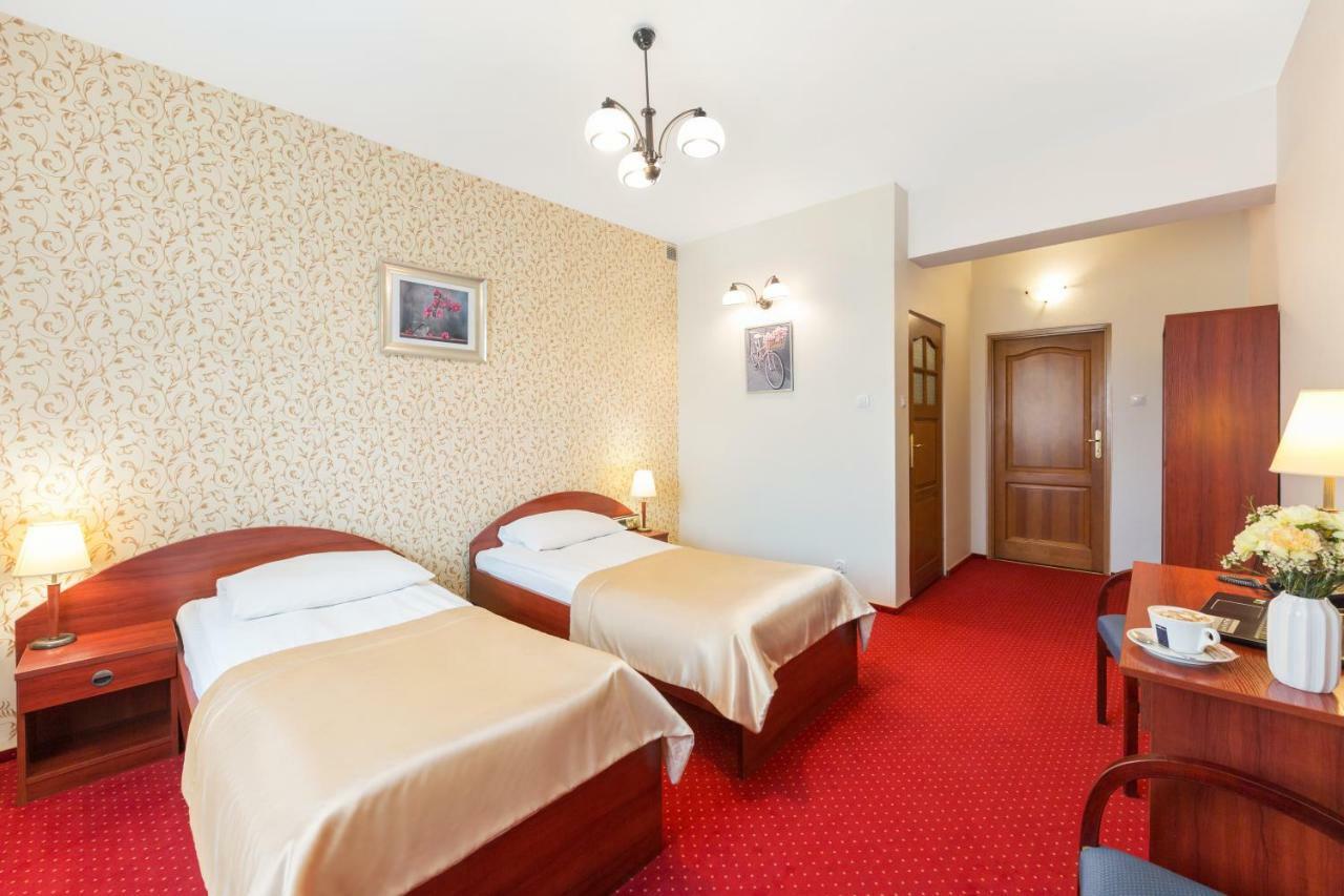 Arkadia Hotel 3*