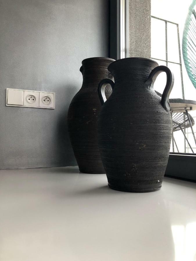 Apartment Wiejska 9 *