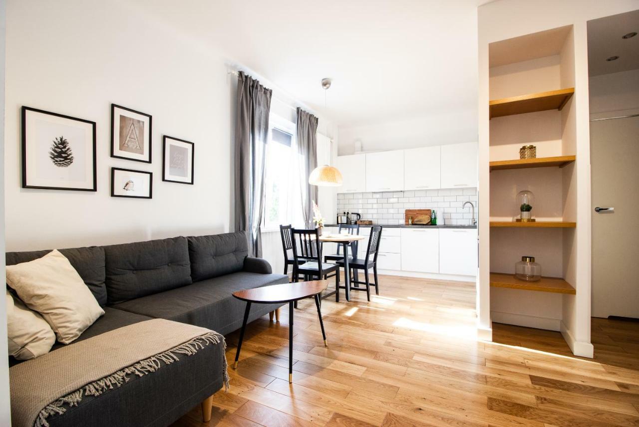 Old Town Krasinski Garden Apartment