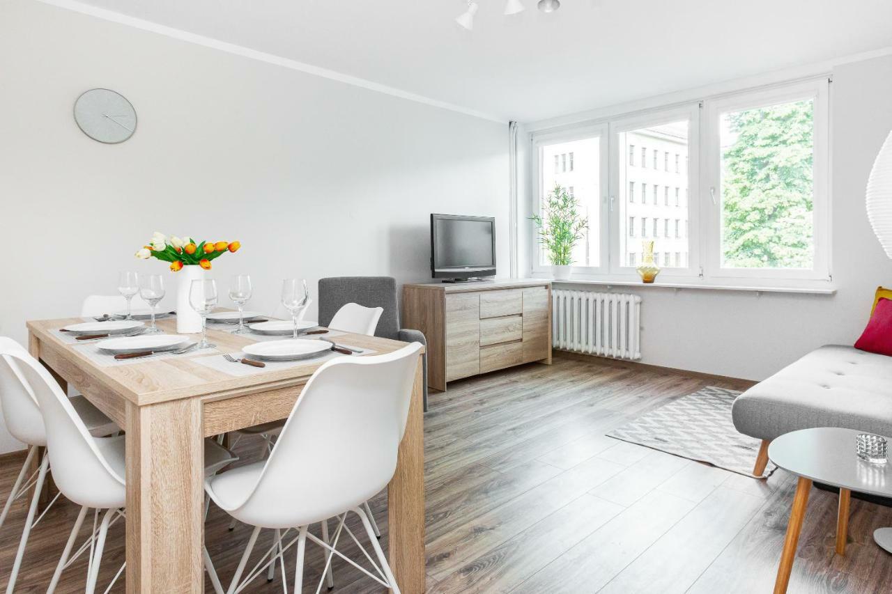 Solidarnosci By Renters Apartamento Varsóvia