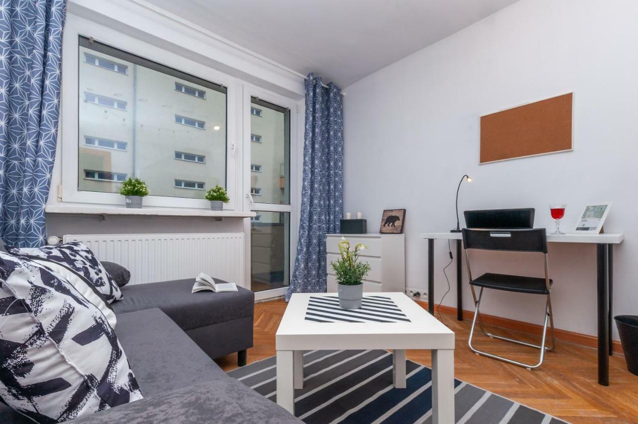 Little - Chmielna 34 Homestay Warsaw