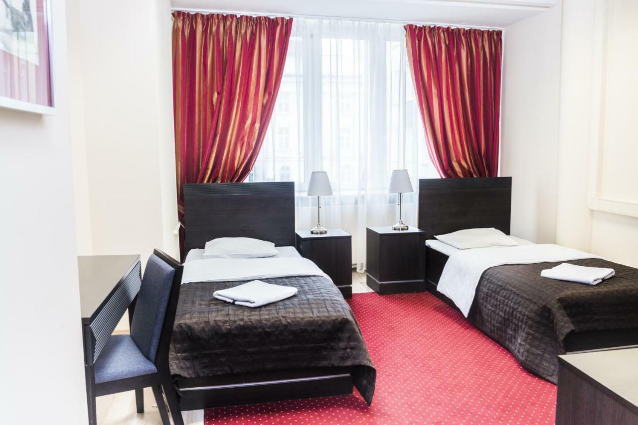 Scsk Zurawia Bed & Breakfast Warsaw